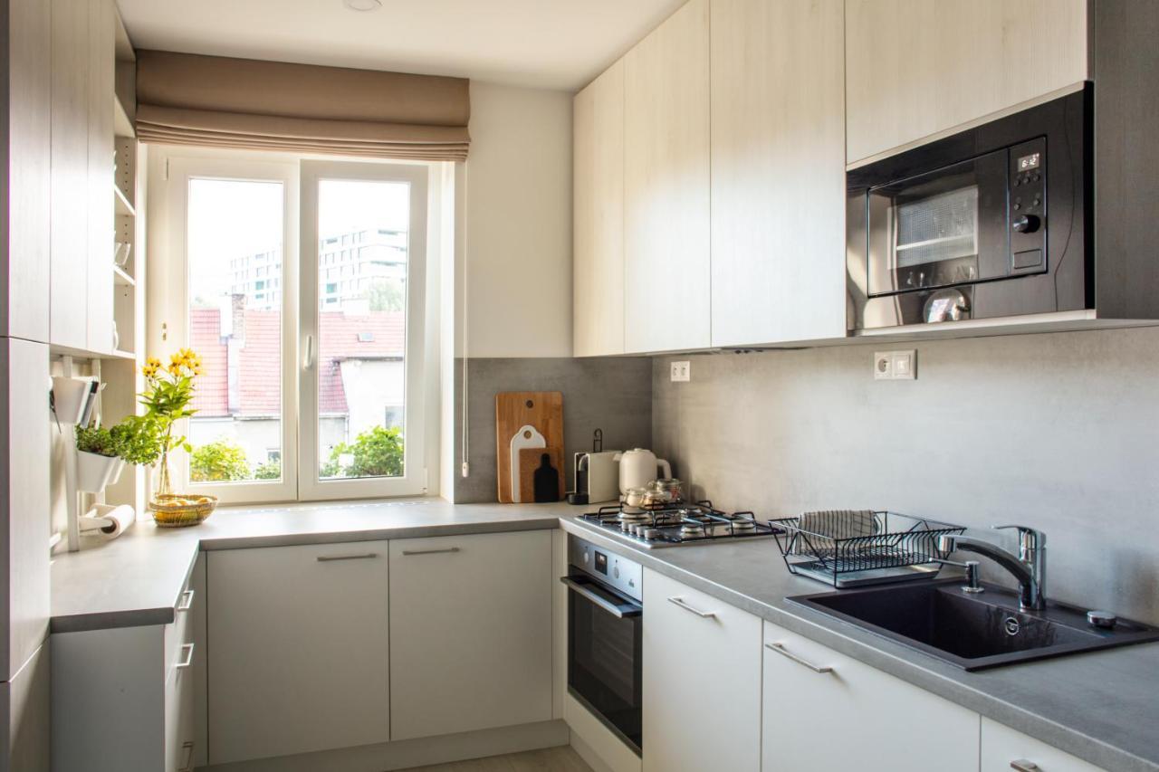 Light Room By Zoom Apartments براتسيلافا المظهر الخارجي الصورة